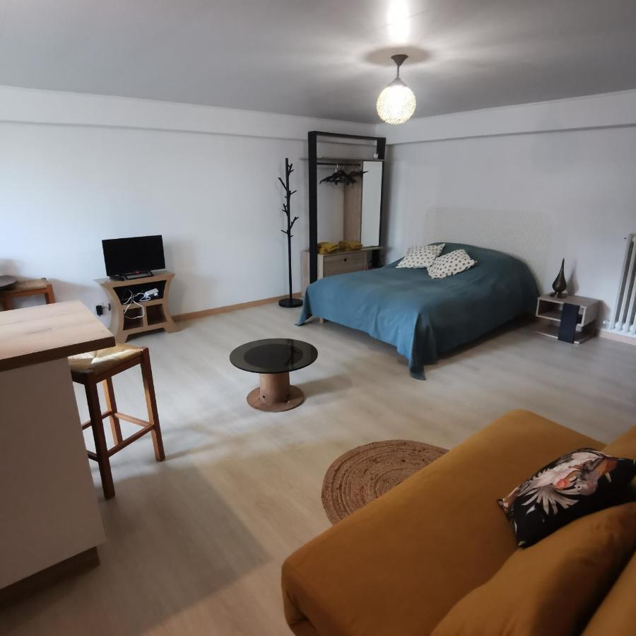 Les Ecureuils Apartment Pasly Exterior photo